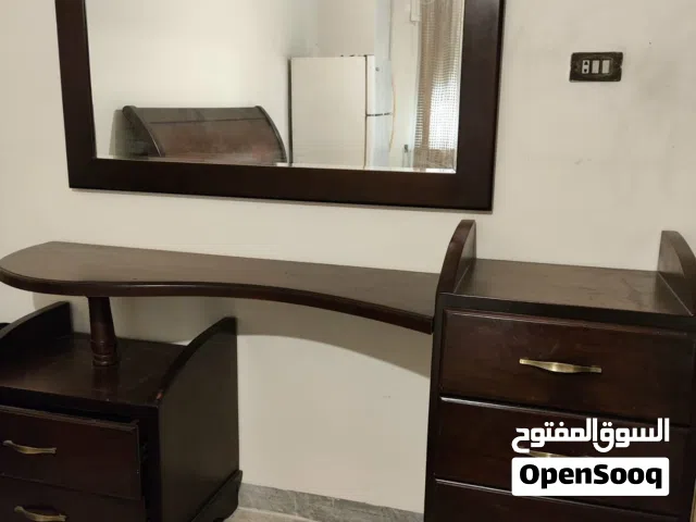تسريحة للبيع بحالة ممتازة