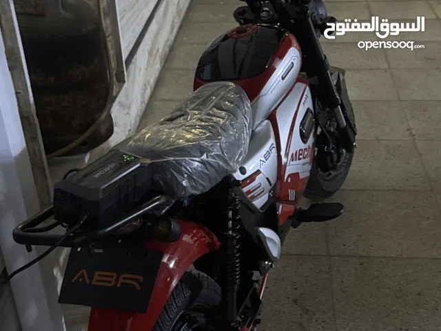 دراجه كهربائيه شكل رياضي الصالحيه  مودلها 2025