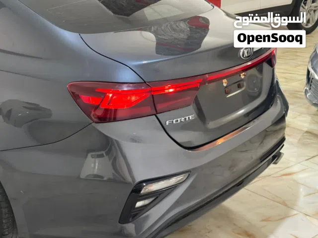 2020 كيا فورتي LX