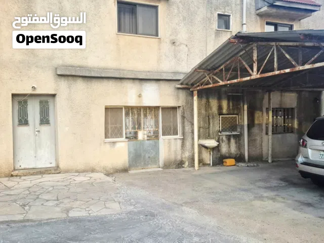 طابق ارضي كامل للإيجار لغرض عيادة طبية او مؤسسة حصراً