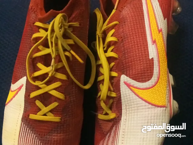44.5 Sport Shoes in Amman
