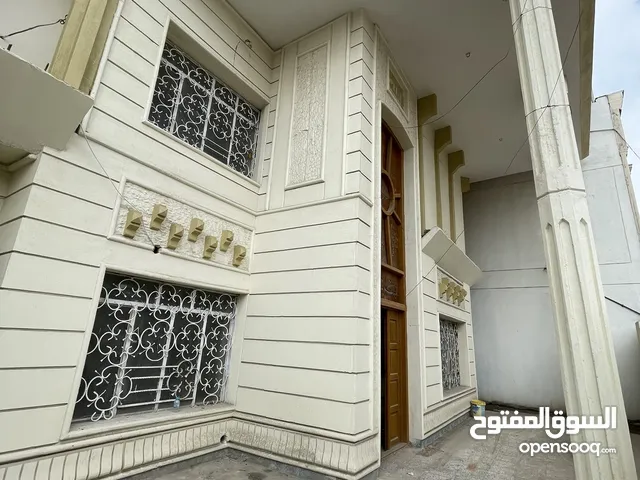 300m2 More than 6 bedrooms Townhouse for Rent in Basra Tuwaisa