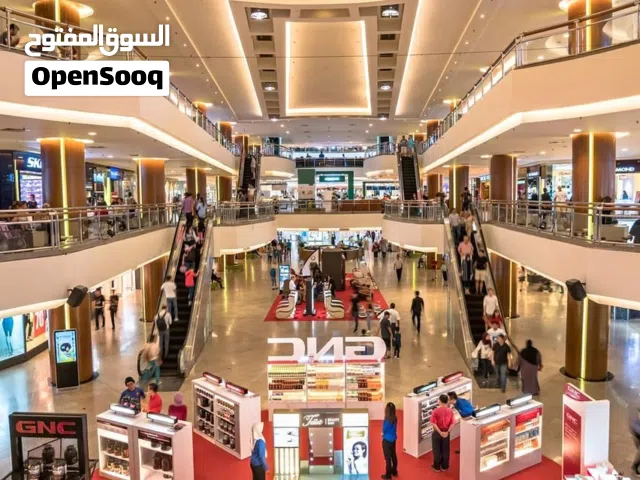 أمتلك محل فـ مول تجاري متأجرلك شهريآ بـ 165ألف لبراند بعقد موثق بالقرب من مدينتي و التجمع