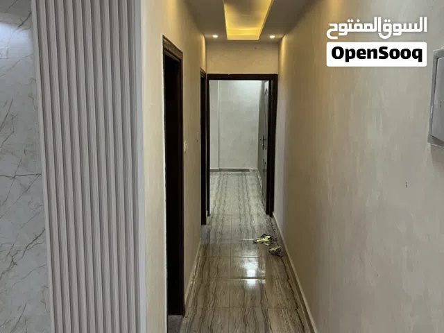 مكتب للإيجار موقع مميز قرب مجمع عمان الجديد والمحكمة الشرعية مقابل صالة حياة اربد أول فني