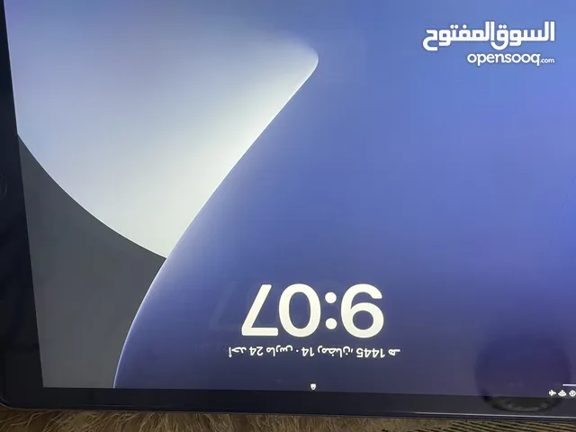 Apple iPad 8 32 GB in Dhofar