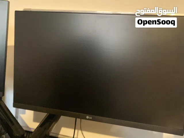 شاشة 24 إنش فلات