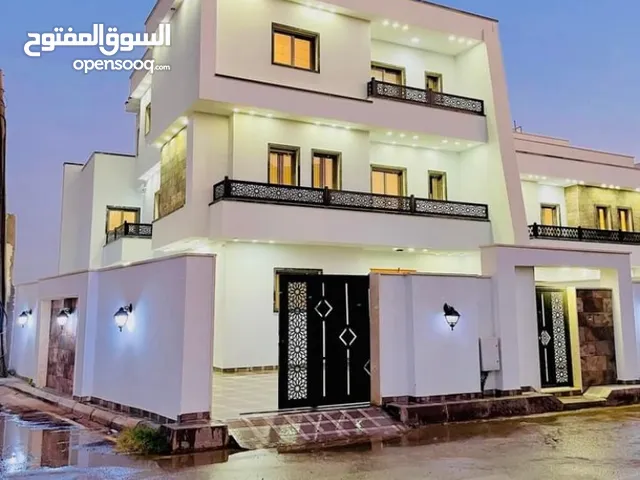 560 m2 More than 6 bedrooms Villa for Sale in Tripoli Ain Zara