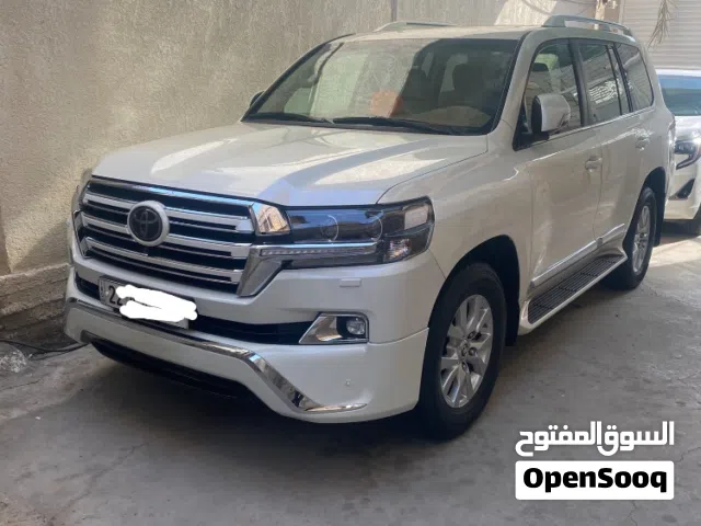 2018 Toyota Land Cruiser GXR