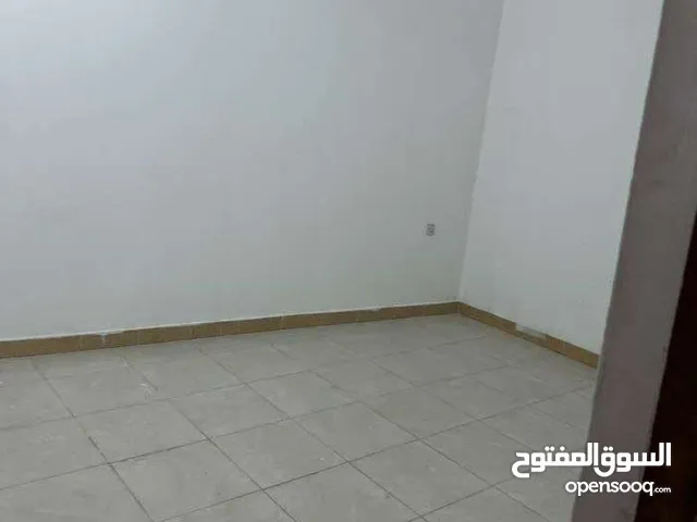 250m2 5 Bedrooms Apartments for Rent in Basra Mnawi Basha