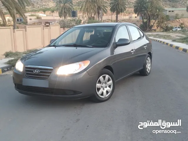 هيونداي لنترا محرك 20 توماتيك ماشيه 150الف صاله جديدة