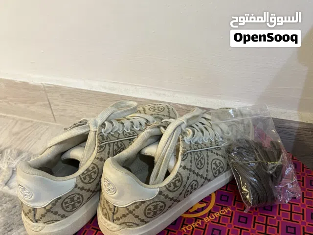 جوتي سبورت ماركه توري بورش