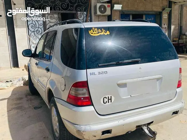 مرسيدس ML320 2005