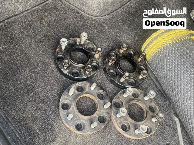 سبيسرات التيما 4 أمورهن طيبة فقط سبيسر واحد بدون بلوط