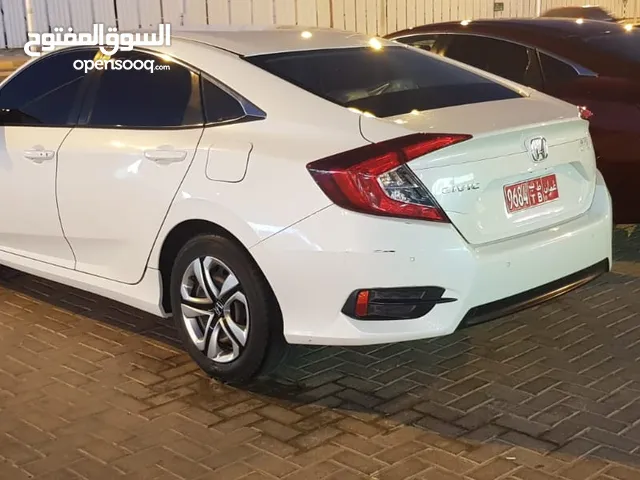 Sedan Honda in Dhofar