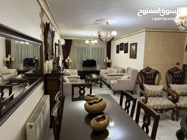شقة للبيع بسعر مميز في شارع المدينة المنورة خلف ماكدونالدز موقع ممتاز بالقرب من كل شيء
