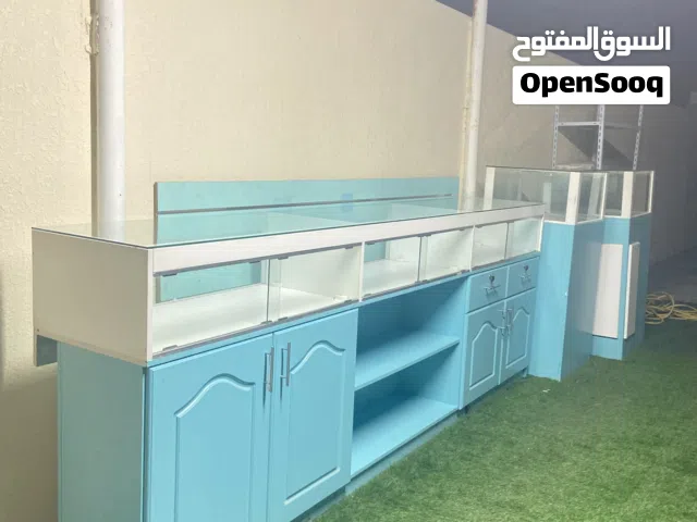 كاونتر بحالة ممتازة ولون جميل جدا