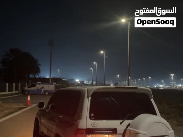 Used Toyota Land Cruiser in Abu Dhabi