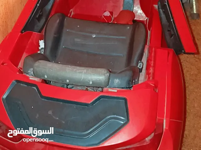 عندي بسكاليت وسياره كهربا للبيع للضروره