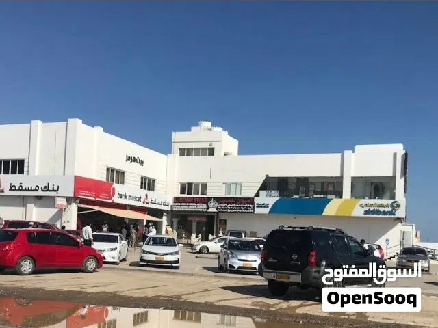 Showroom for rent in Al Maabilah Industrial Area, in  same building as Bank Muscat, Area: 600 square