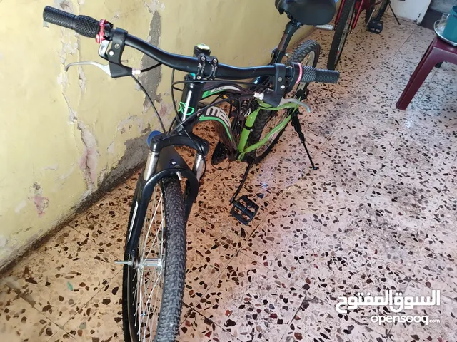 دراجه هوائيه نوع أمريكي قياس 24 كرسي طبي 15 غيار استخدام الدراجه شهرين
