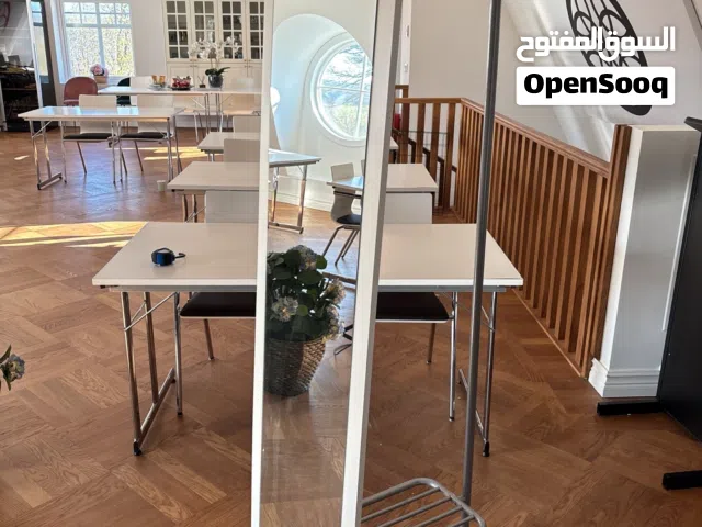 مرايه مع حامل ملابس