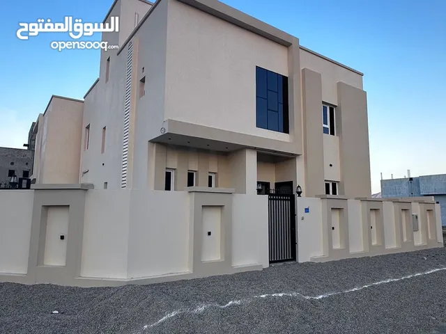 317m2 5 Bedrooms Villa for Sale in Muscat Amerat