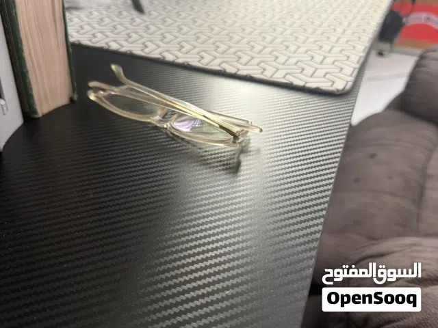 للبدل مع طاولة اصغر