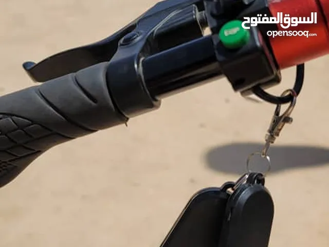 أسكوتر كهربائي 48فولة أستعمال شهر للبيع سرعته 40السعر 1900وساهل المكان بنغازي أكويفيه