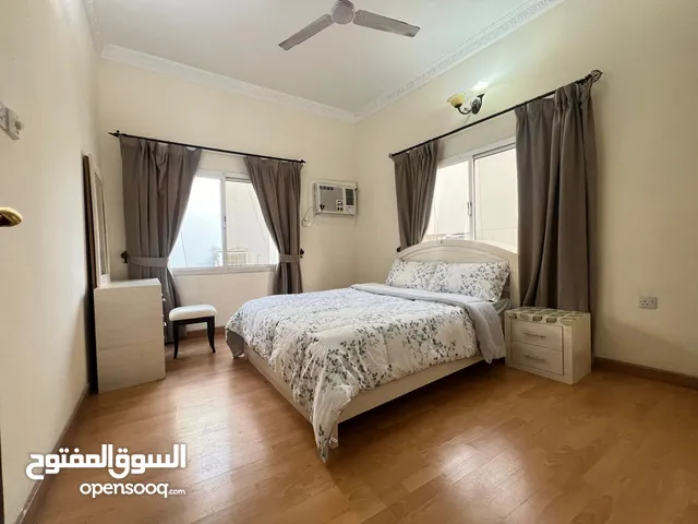 EXCELLENT 1BHK WITH BALCONY CLOSED KITCHEN READY TO MOVE FURNISHED FLAT CLOSE TO HIGHWAY