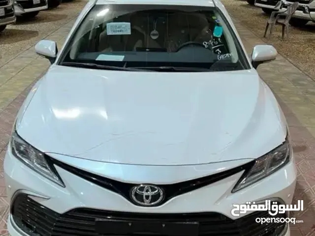 Toyota Camry GL in Al Riyadh