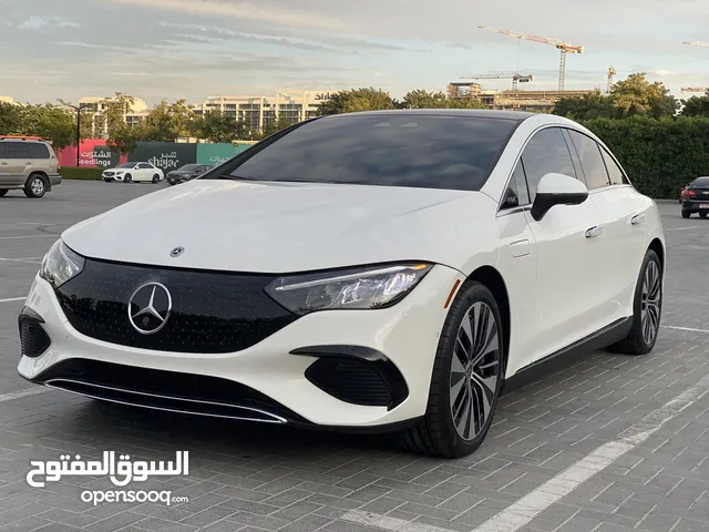 Mercedes-Benz EQE350+ 2024 – White Electric Luxury Sedan with a 550-600 km range per charge