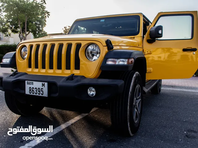 Jeep Wrangler model 2020 yellow