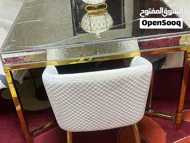 طاوله سفره مع الكراسي