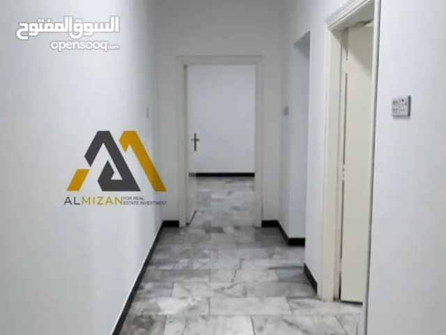شقق للايجار حي صنعاء 130 متر تشطيب جديد