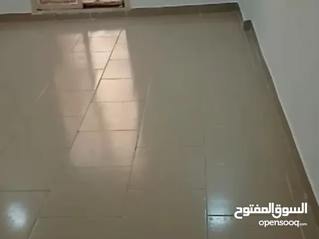 شقة للايجار عائلات  بالفروانية ق1  rent in Farwaniya