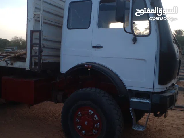 مرسيدس 10 صحراوي 6x6 محرك كمبيو كوارين حالة جيدة