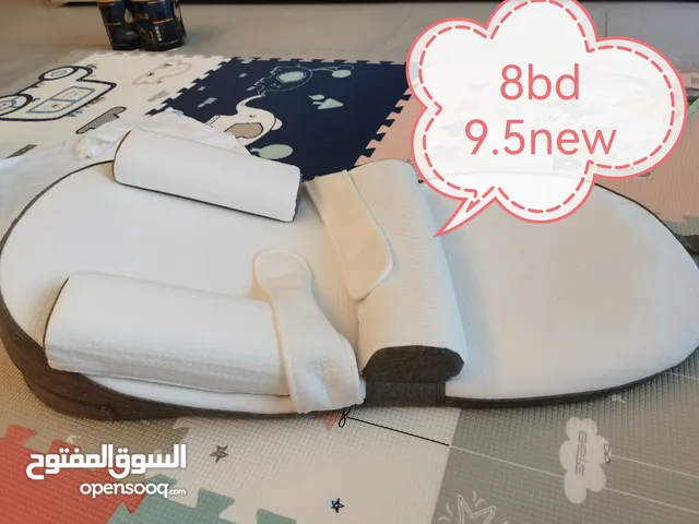 Slope pillow shower gadget