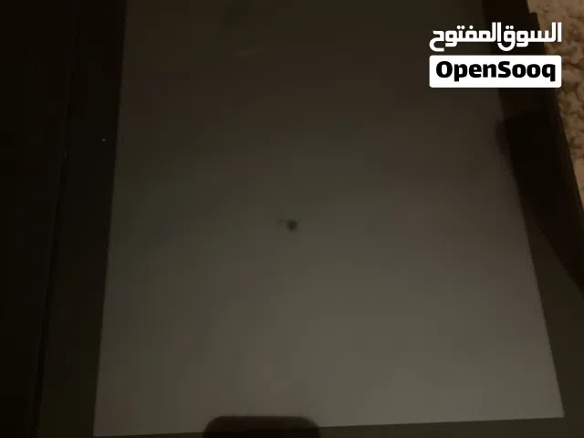 ايباد الجيل القديم من ابل بحاله ممتازه للبيع
