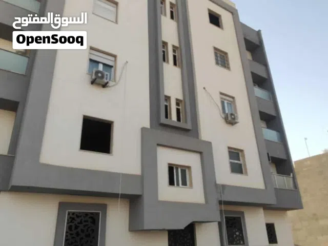 شقة نص تشطبب بمساحة 210 متر في منطقة حي السلام ، الحسن و الحسين للبيع كاش أو شيك