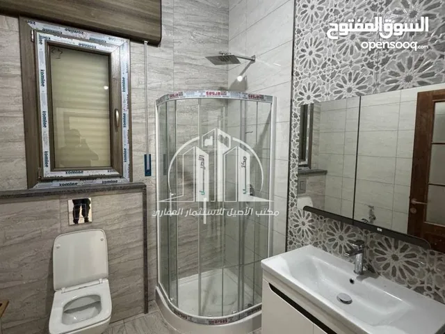 210 m2 3 Bedrooms Apartments for Rent in Tripoli Fashloum