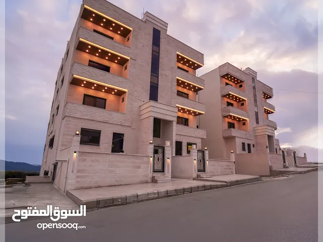 شقة بمساحة 125م طابق أول في الزرقاء الجديدة جبل المغير للبيع شقة - تشطيبات راقية جدًا (فلل)