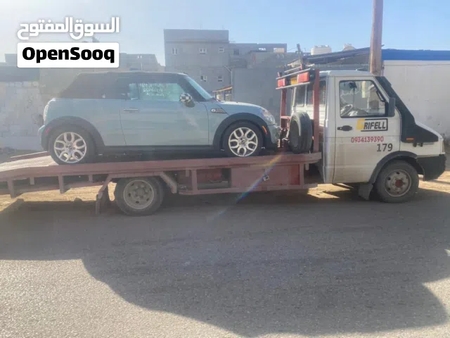 ساحبة لنقل سيارات خدمات 24داخل وخارج طرابلس