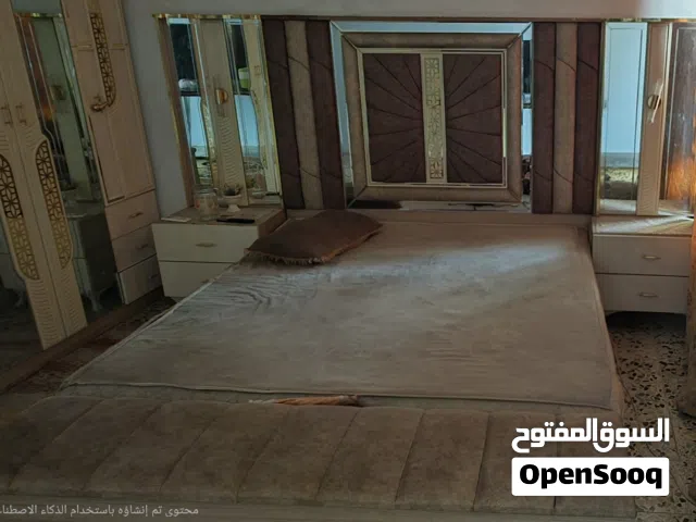 غرفة نوم مستعملة