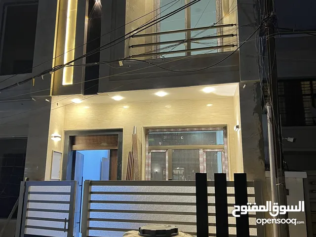 115m2 4 Bedrooms Townhouse for Sale in Baghdad Saidiya