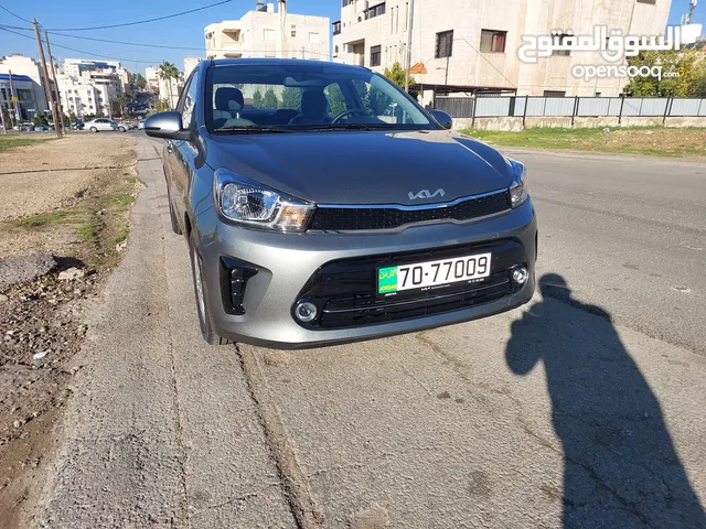 Sedan Kia in Amman