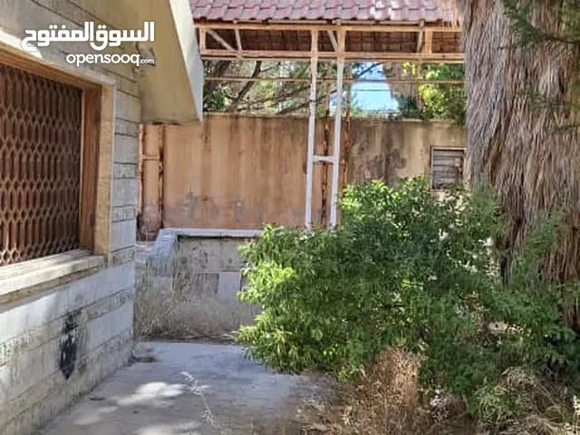 400 m2 More than 6 bedrooms Villa for Sale in Rif Dimashq Qura Al-Assad