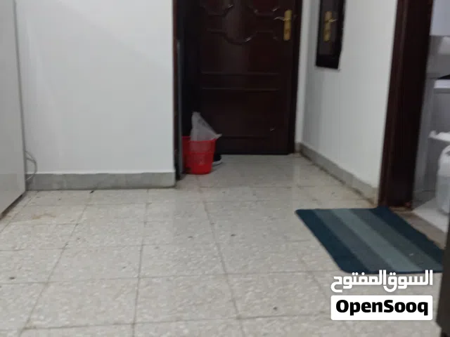 Master bedroom, for couples atached bath, c ac, furnished, big room, in Madina Zayed Abu Dhabi city