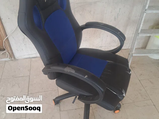 كرسي مكتب بحالة جيدة