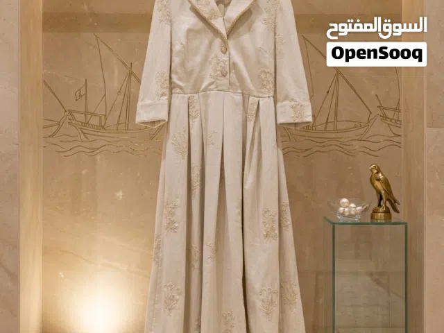 أصالة المخمل: عبق التراث والأناقة