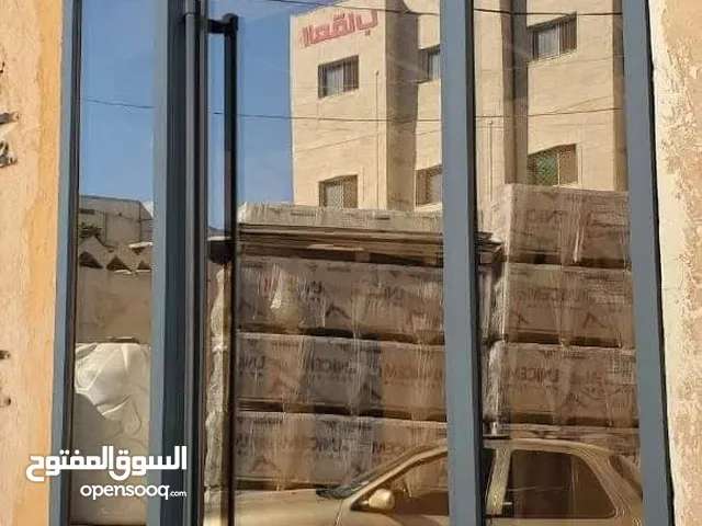 أفضل ابواب الألمنيوم وال UPVC والسكريت لدى ابو سرور
